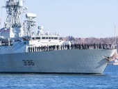 Канада отправила в Черное море фрегат Монреаль Канада отправила в Черное море фрегат Монреаль